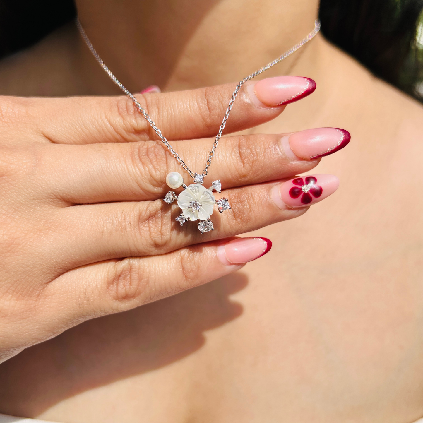 Ariva Silver Floral Pearl Pendant Necklace Ariva